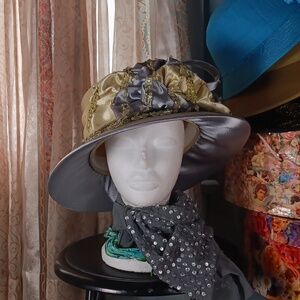 Lite Lime and Silver Year Round Hat